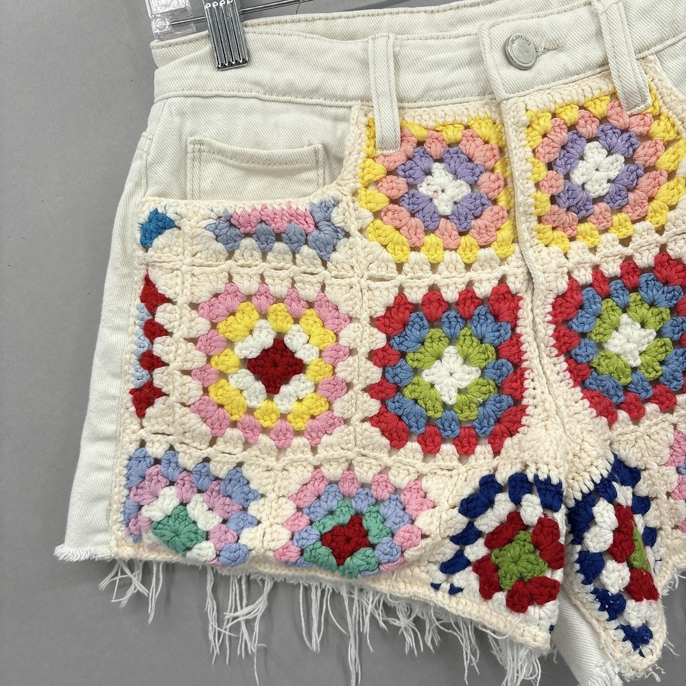 BLANKNYC Shorts Womens 25 Crochet Granny Square Patchwork ‎ Barrow High Rise - Picture 3 of 15